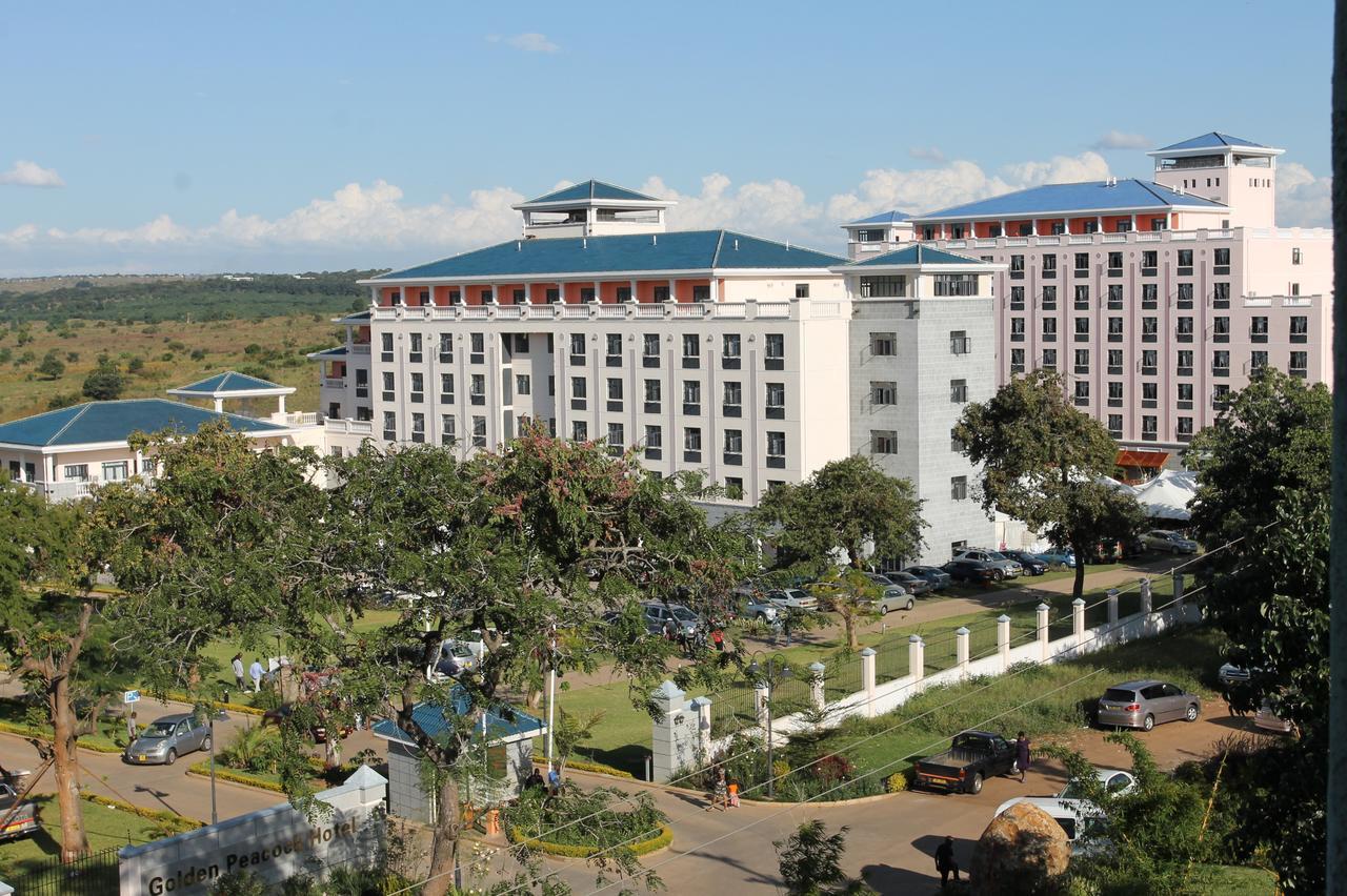 Hotel Sogecoa Golden Peacock Lilongüe Exterior foto